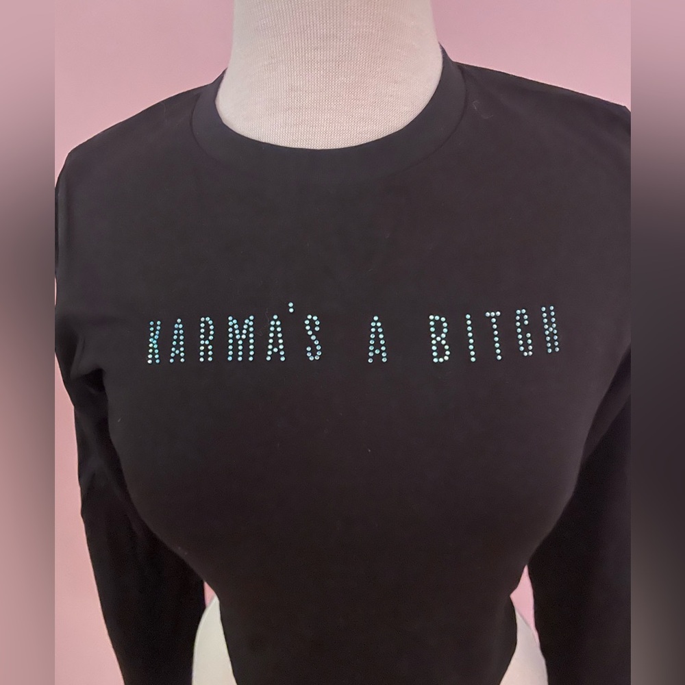 Black Graphic Long Sleeve Cropped Top